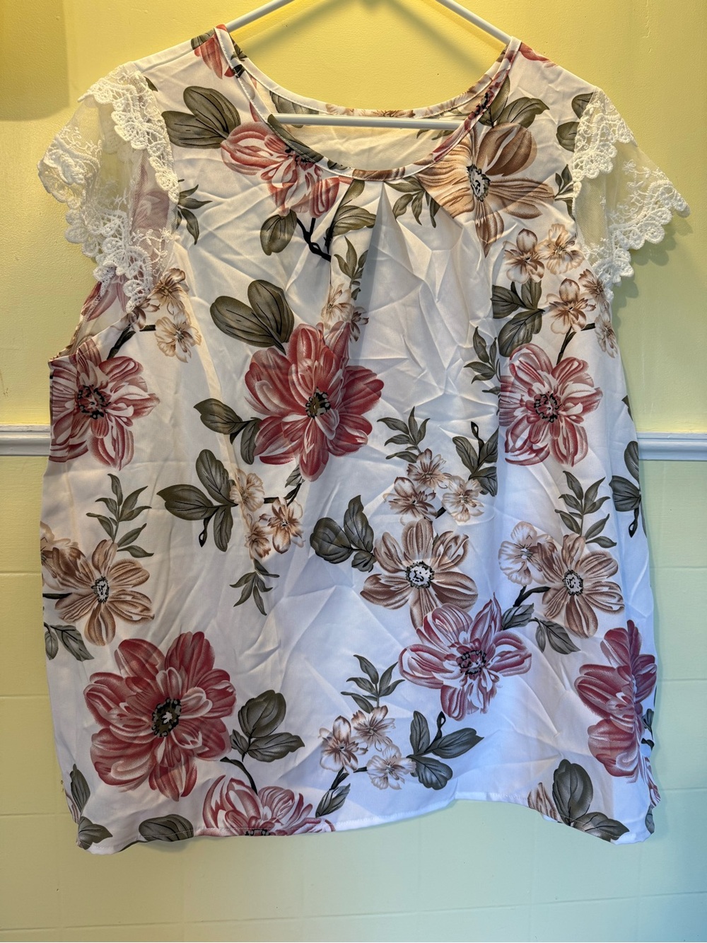 Women's White Floral Lace Sleeve Blouse - Pink & Green